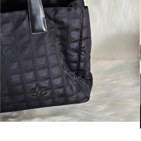 EUC Chanel Nylon Tote - Picture 9 of 10